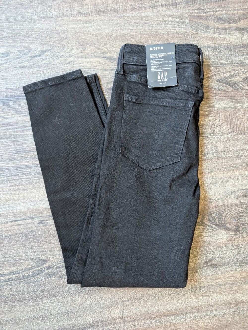 BNWT Gap black jeans